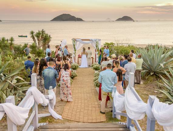 Casamentos de Casamento Pâmella e Danniel - Praia de Camboínhas - RJ