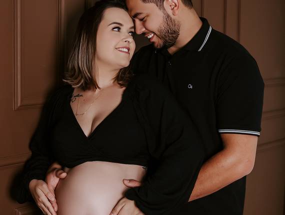 Gestantes  de Ensaio Gestante - Caroline e Weberton (Estúdio)