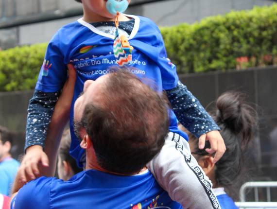 Corrida de rua de 4ª Caminhada pelo Autismo