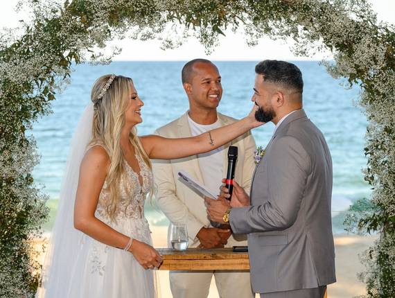 Casamento de Casamento Inesquecível no Bali Bistrô, Balneário Camboriú: Celebração à Beira-Mar!