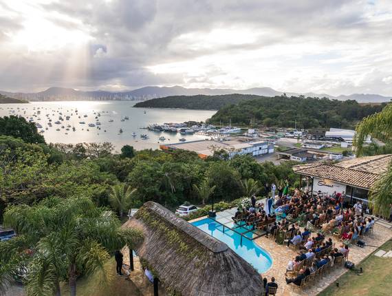 Casamento de Casamento no Sunset Porto Belo com vista para o mar em Santa Catarina