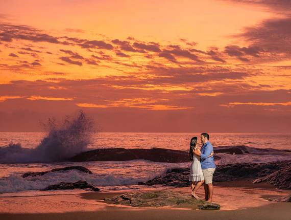Ensaio Casal - Pré-wedding de Ensaio Pré-Wedding Fernanda e Saulo na Praia do Estaleirinho – Balneário Camboriú SC
