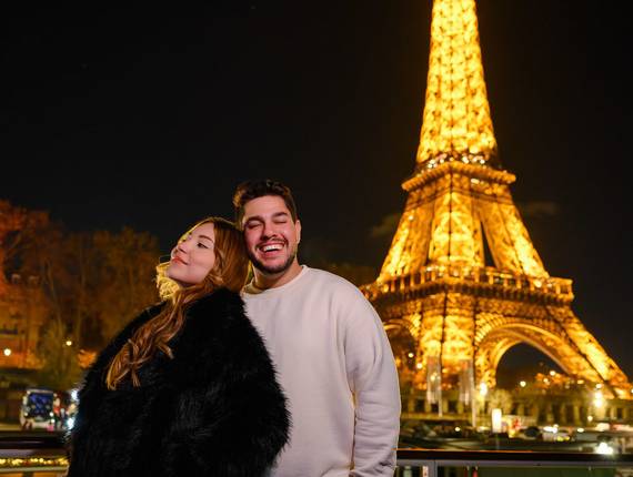 Ensaio Casal - Pré-wedding de Ensaio de Casal em Paris | Fotografia Pré-Wedding Internacional na França