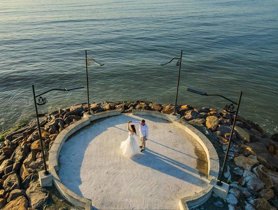 Ensaio Casal - Pré-wedding de Ensaio Pré-Wedding no Molhe Norte de Itapema, SC