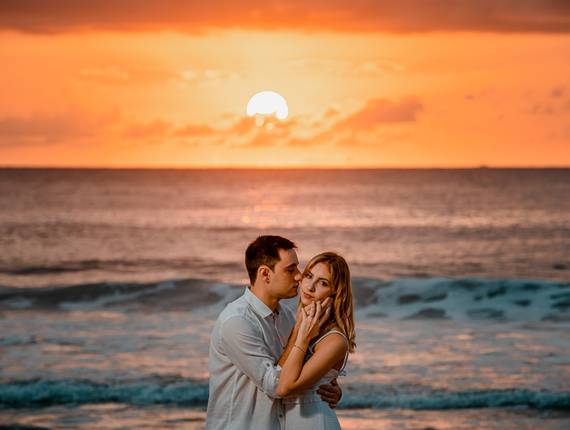 Ensaio Casal - Pré-wedding de Ensaio Casal em Bombinhas, SC