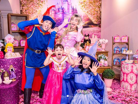 Festa Infantil de Festa Infantil da Helena – 6 anos | Tema Bela Adormecida