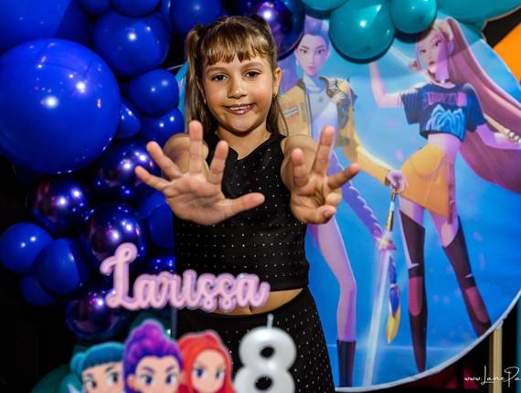 Aniversário de 8 anos de Larissa