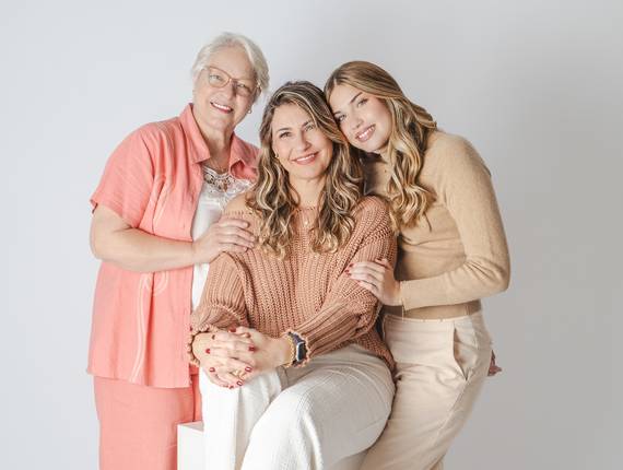 Família de Dia das Mães Babi: Vovó, Mãe e Neta