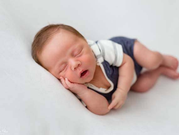 Newborn de Newborn José Henrique