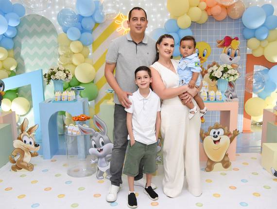 Aniversário Infantil de Primeiro Aninho Lucas