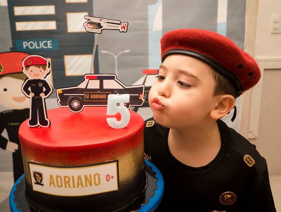 ANIVERSÁRIOS de ANIVERSÁRIO DE 5 ANINHOS DO ADRIANO - NA ESCOLINHA