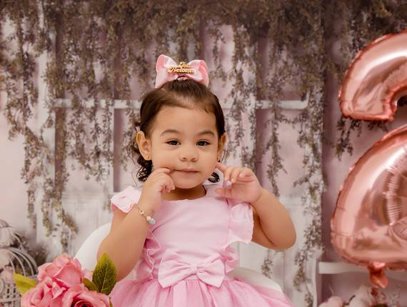 PREVIA DE ANIVERSARIO de ISIS 2 ANINHOS 