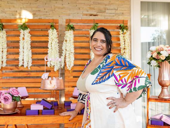 Celebrações de Lavanda, Planejamento e o Sorriso mais Lindo: O B-day da Carla