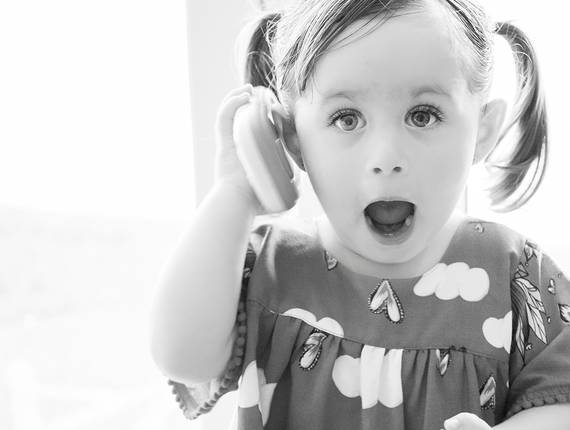 Bebês e Crianças de Brincando no parquinho