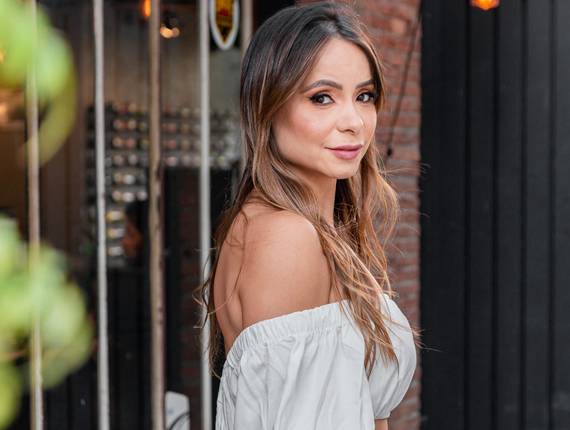 CORPORATIVO de GEOVANA BRANDÃO