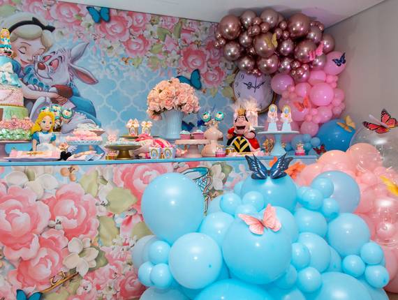 FESTAS de Luisa • 5 anos • Alice no País das Maravilhas