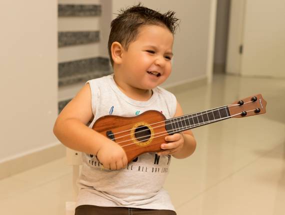 Ensaio infantil de Davi em casa