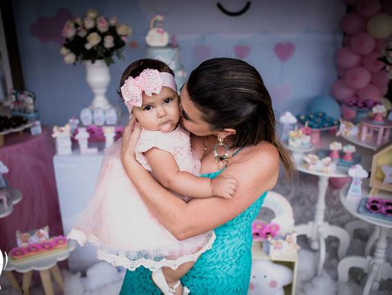 Meu Aniversário de Livia e seu arco-iris encantado