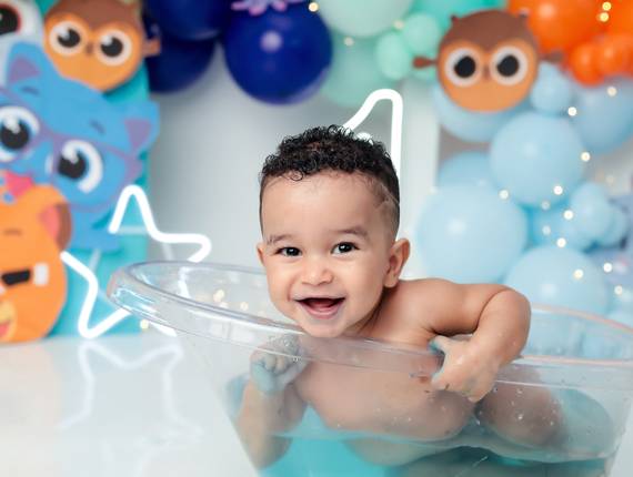 Smash the Cake de Destruindo o bolo com Bryan