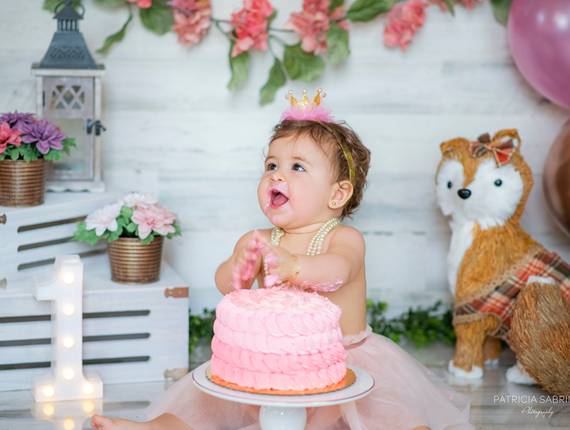 Baby & Toddlers de Olivia Smash the cake