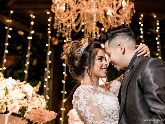 Casamentos de Núbia e Emison