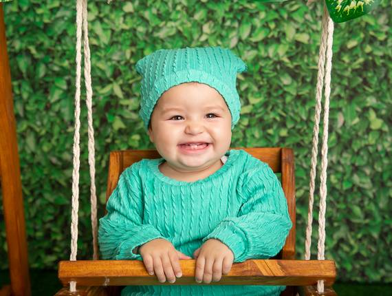 CRIANÇAS  de MAYA 11 MESES