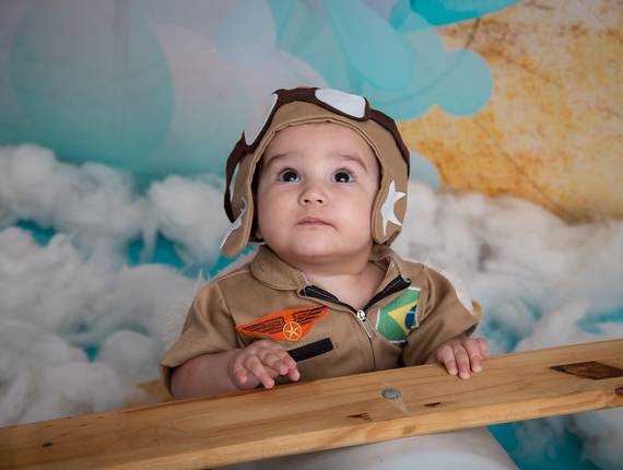 CRIANÇAS  de MIGUEL AVIADOR 05 MESES 