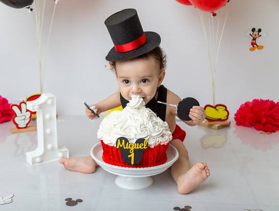 SMASH THE CAKE de SMASH THE CAKE MIGUEL