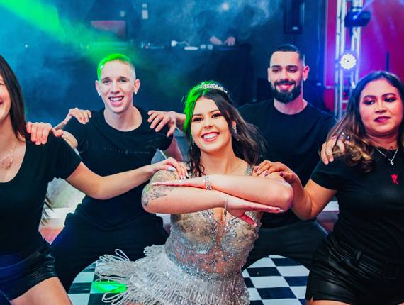 Ensaio de Debutante  de Festa TAINÁ