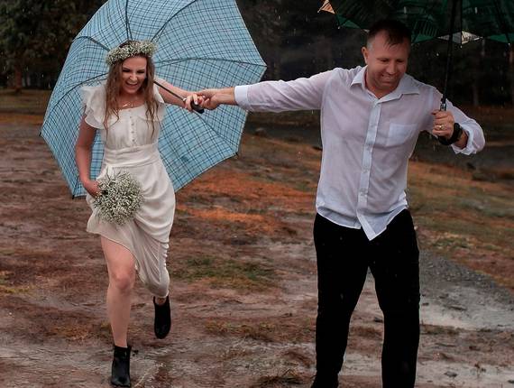 Casamento de E se chover no dia do pré wedding?