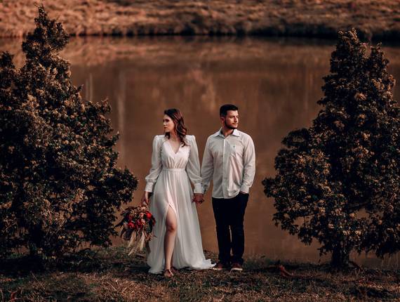 Casal de Um chalé, um café e um pôr do sol - Pré Wedding Camila e Kelvim