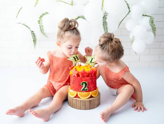 Smash the Cake de HELENA E LUISA - 2 ANINHOS