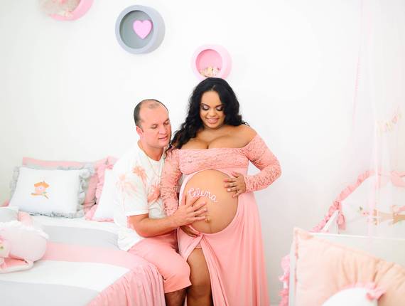 Ensaio Gestante de À espera de Celena