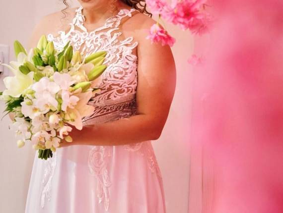 Minhas noivas de MARIANA GABIRA