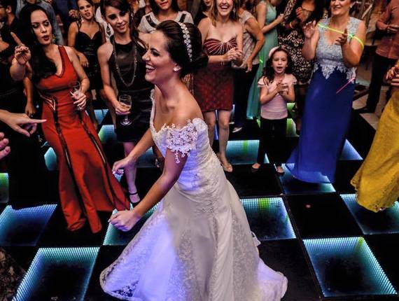 Minhas noivas de Larissa Lanza