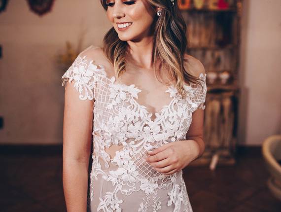 Noivas de Vestido Iris