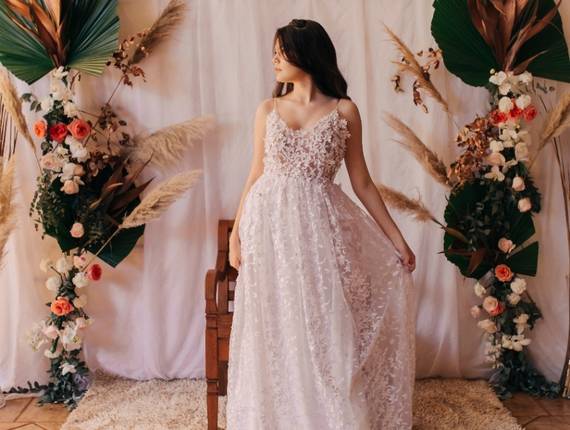 Noivas de Vestido Violeta