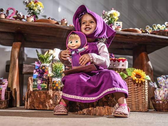 Aniversário de Masha o urso e eu.