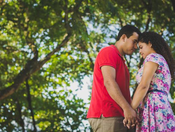 Ensaio Pré Wedding/Casal de Ensaio Fotográfico Pré Wedding de Adilla + Carlos