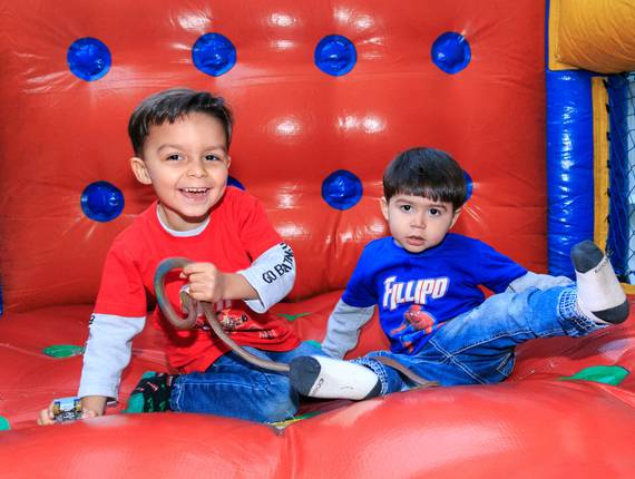 Infantil de Pietro 4 anos e Filippo 2 Anos