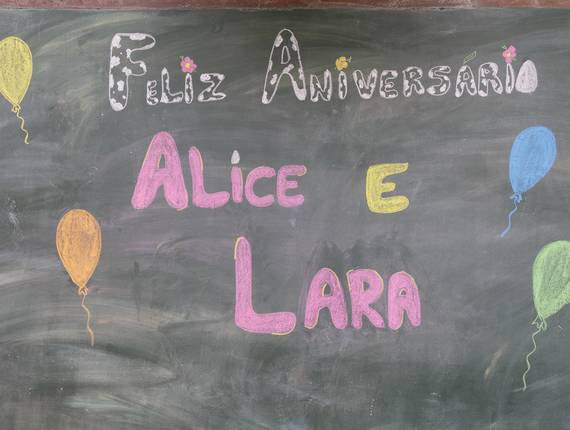 Infantil de Alice e Lara - 2 Anos