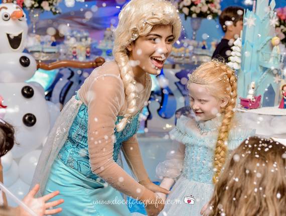 Hora de comemorar de Liz 5 anos