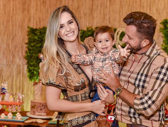 Hora de comemorar de Henrique 1 ano