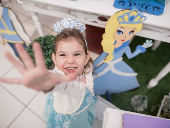 Festas de Helena conta 3