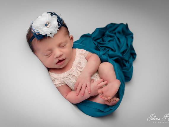 Newborn de ALICE - SESSÃO DE FOTOS DE RECÉM NASCIDO