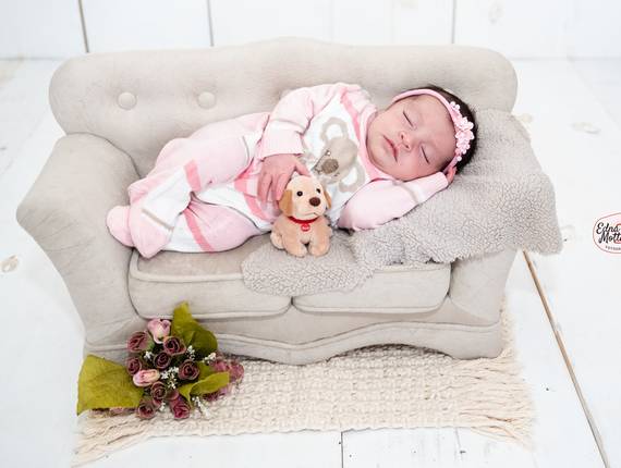 NEWBORN de Ágatha 12 dias