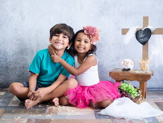 ENSAIOS de Páscoa de Alice e João