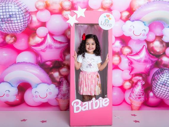 ensaio Infantil de Helo ensaio Caixa da Barbie