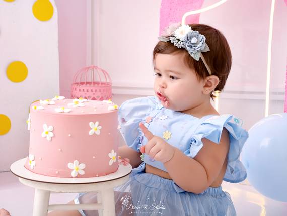 Smash The Cake de Jardim de Margaridas da Giovanna