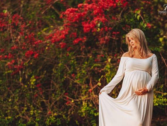 Gestante externo por Thiago Farah de Kelli esperando Maite 